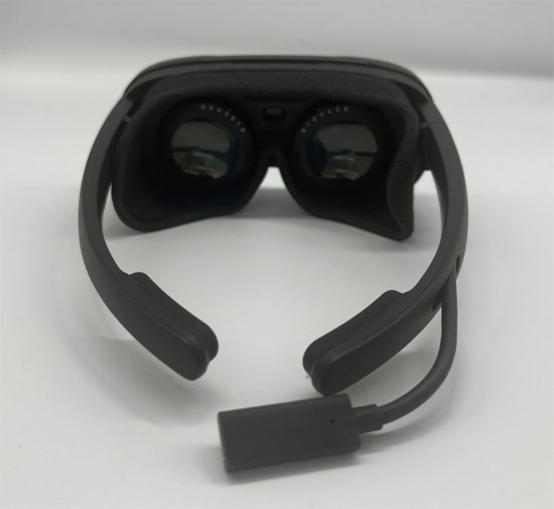 HTC Vive Flow фото 8